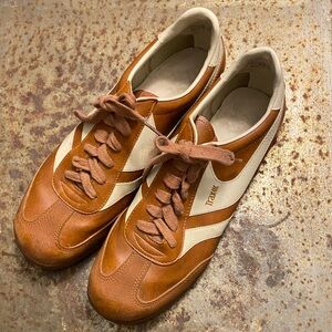 TRAX Vintage 1970’s Iconic KMart Cognac & Cream Men's Sneakers. Size 10 1/2